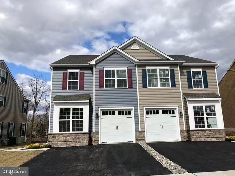 1017 Chapman Cir, Hatfield, PA 19440 - photo 1