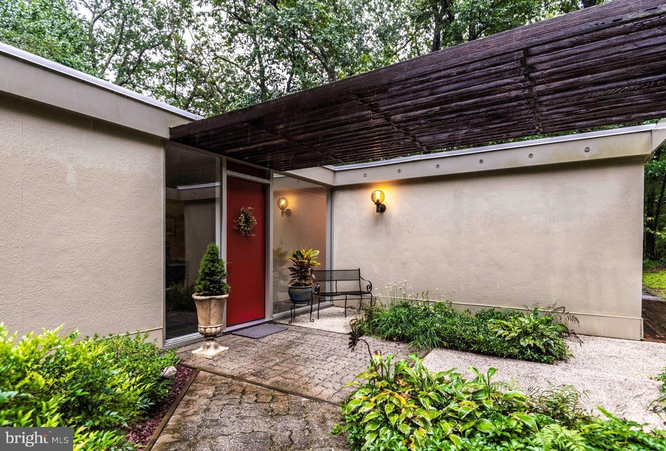 801 Bomont Rd, Lutherville Timonium, MD 21093 - photo 1