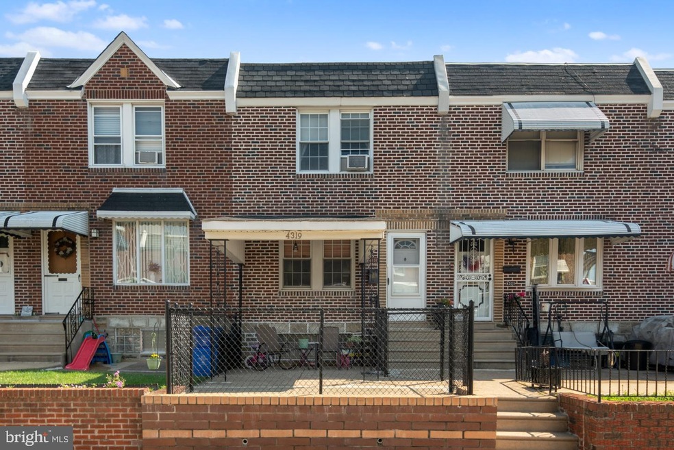 4319 Oakmont St, Philadelphia, PA 19136 - photo 1