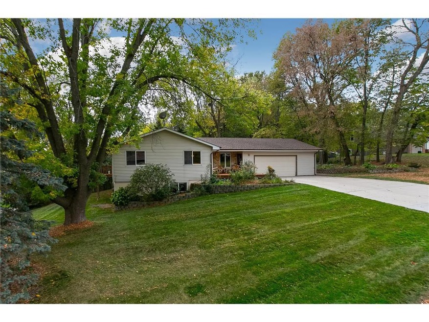 Beautiful Chaska location! Location! Location! Loc