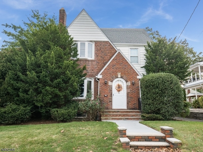 18 Sunnycrest Ave, Clifton, NJ 07013 - photo 1