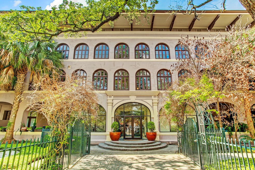 Welcome to Villa Serena. Stunning Mediterranean st
