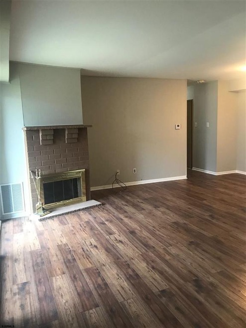 208 Vail Ct unit 208 Vail, Mays Landing, NJ 08330 - photo 1