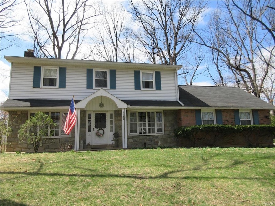 Welcome to 1429 Stafore Drive