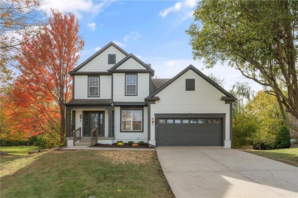 15457 W 155th Terrace, Olathe, KS 66062 - photo 1