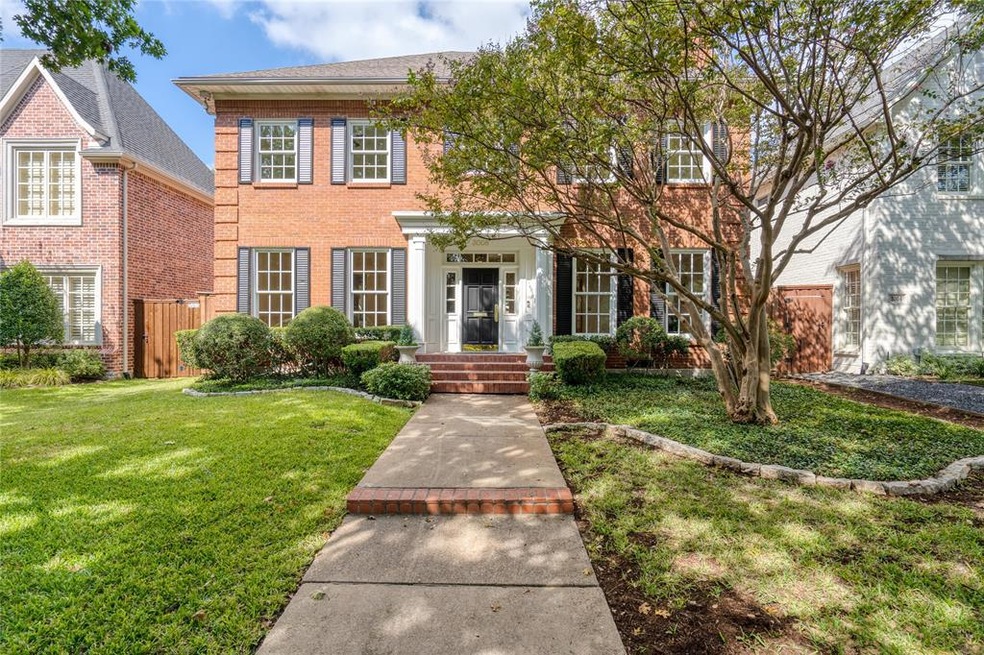 Welcome to 3008 Rosedale Avenue. This home is full