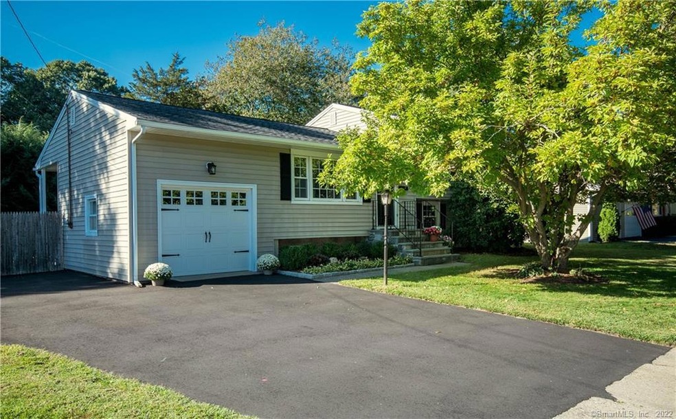 205 Katona Dr, Fairfield, CT 06824 - photo 1