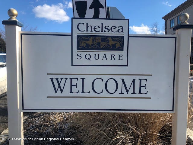 106 Knightsbridge Ln, Morganville, NJ 07751 - photo 1