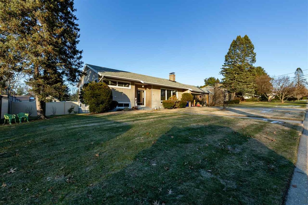 50 Crestview Rd, Manchester, NH 03104 - photo 1