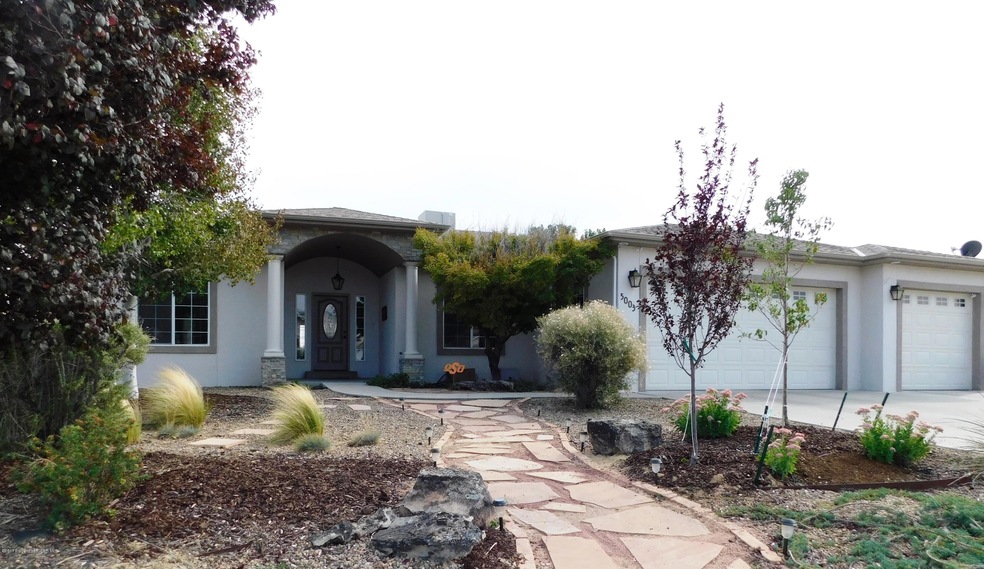 5003 Sandalwood Dr, Farmington, NM 87402 - photo 1