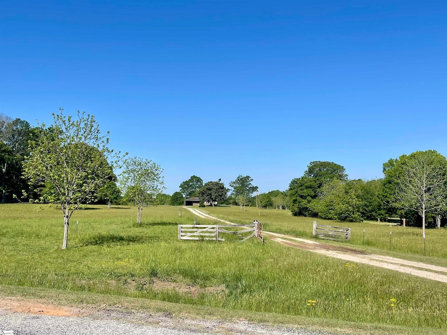 10 Clyde Rd, Fountain Inn, SC 29644 - photo 1