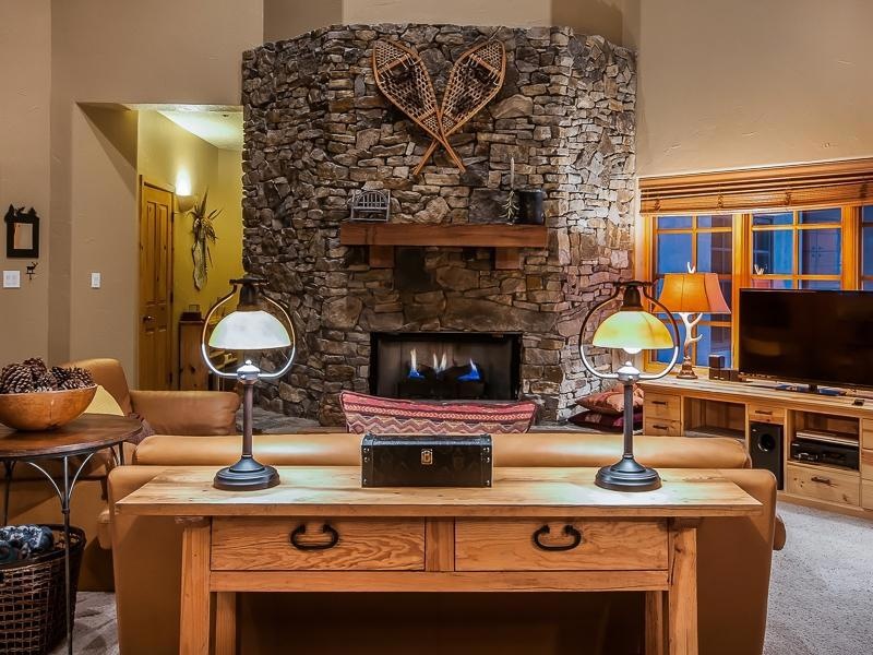 Living Room 600 x 800
