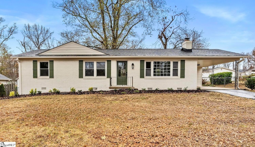 407 Mapleton Dr, Greenville, SC 29607 - photo 1