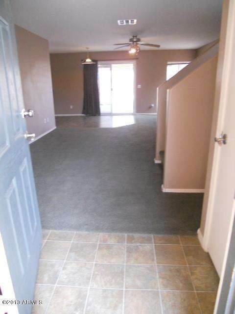 FRONT ENTRYWAY