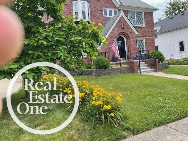 330 Rivard Blvd unit 1N, Grosse Pointe, MI 48230 - photo 1