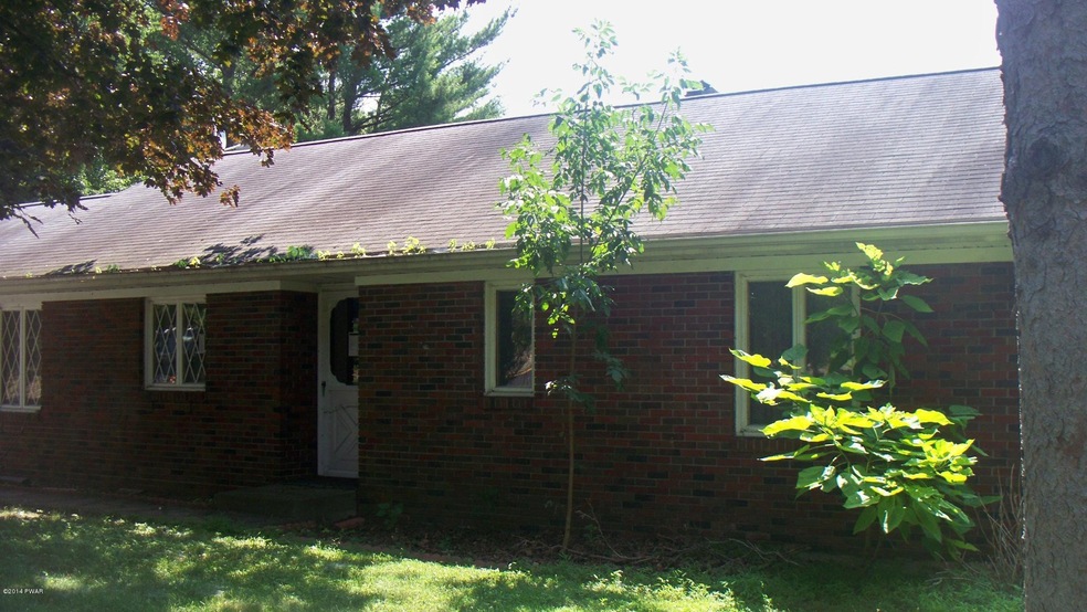 1042 Brushy Mountain Rd, East Stroudsburg, PA 18301 - photo 1