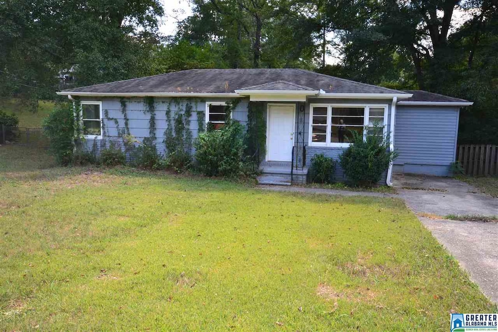 321 22nd Ct NE, Center Point, AL 35215 - photo 1