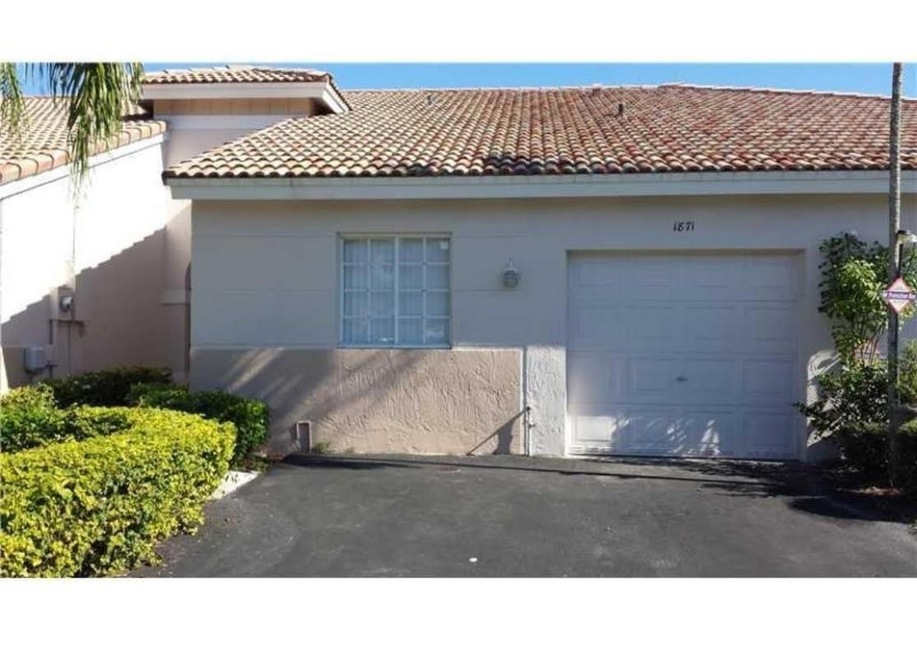 1871 SW 116th Way, Miramar, FL 33025 - photo 1