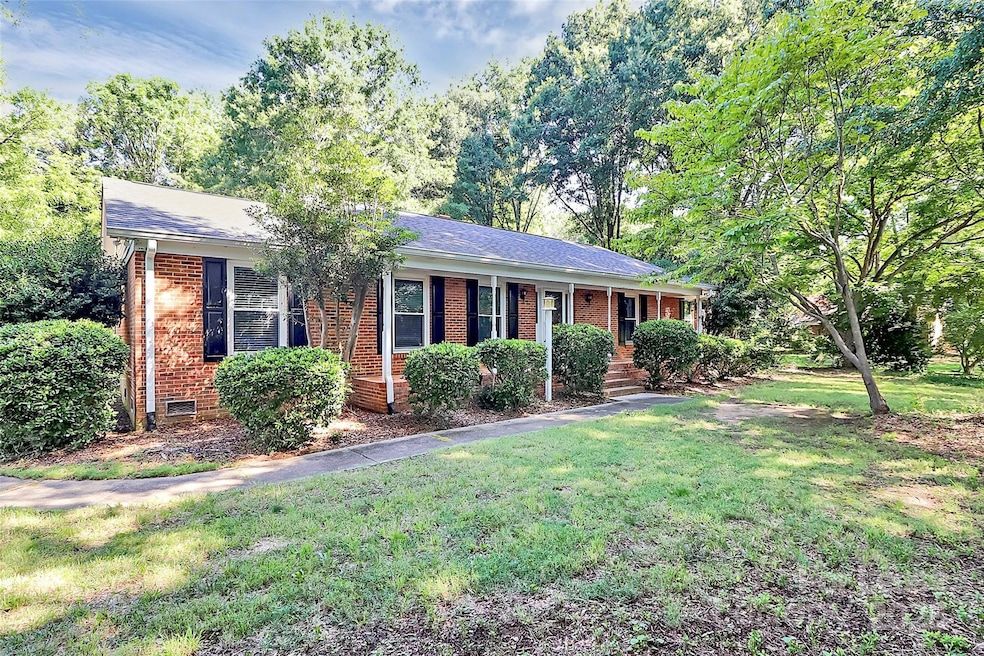 For Rent $2,280/month