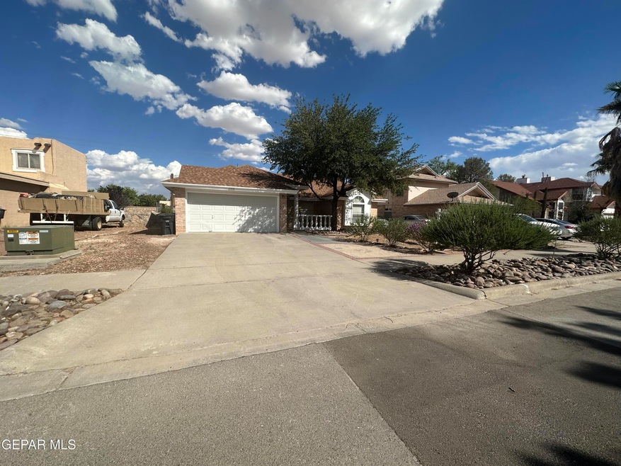 408 Hadley Place, Horizon City, TX 79928 - photo 1