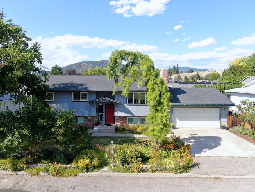 For Sale $428,000