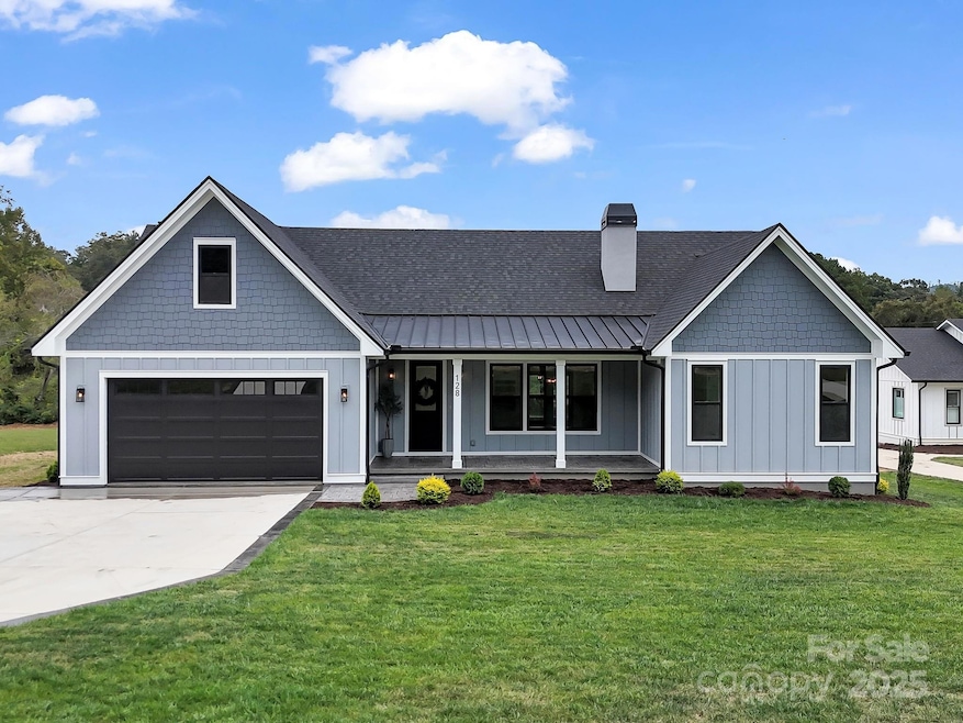 128 Gravely Branch Rd, Fairview, NC 28732 - photo 1