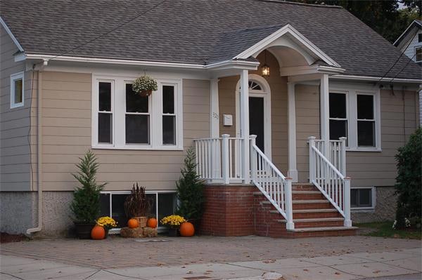 320 Vermont St, West Roxbury, MA 02132 - photo 1