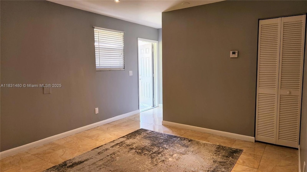 55 SW 12th St unit 3, Dania, FL 33004 - photo 1