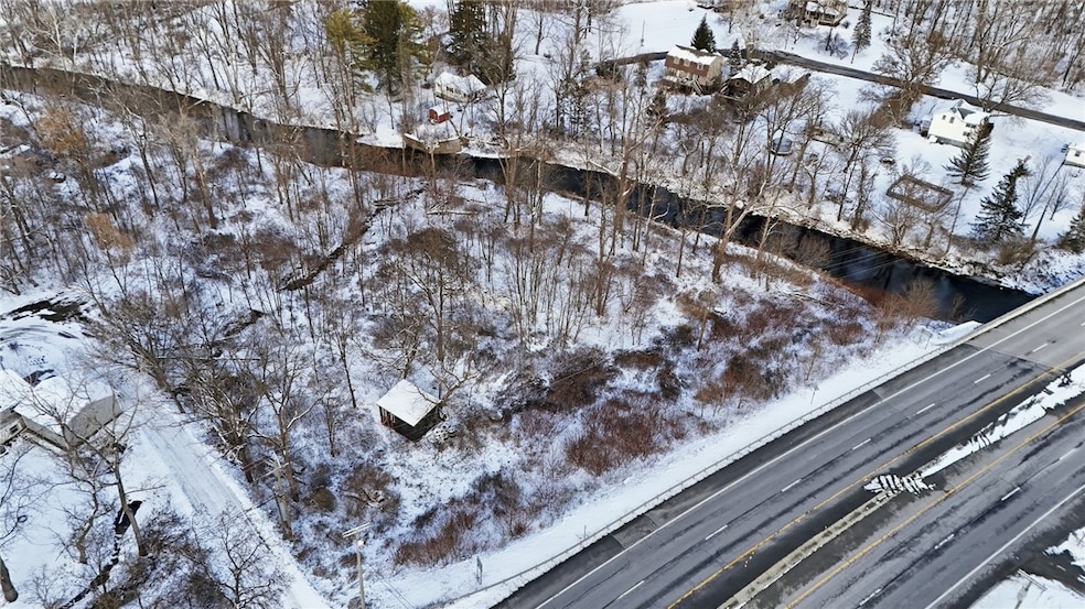 8086 Dussett Ln, Lima, NY 14485 - photo 1