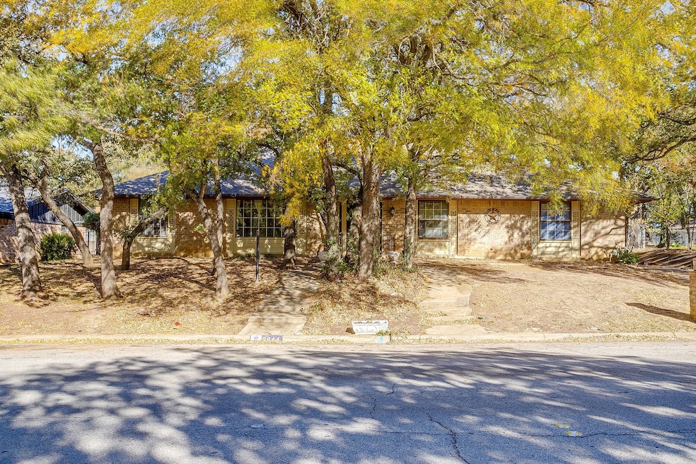 2844 Hurstview Dr, Hurst, TX 76054 - photo 1