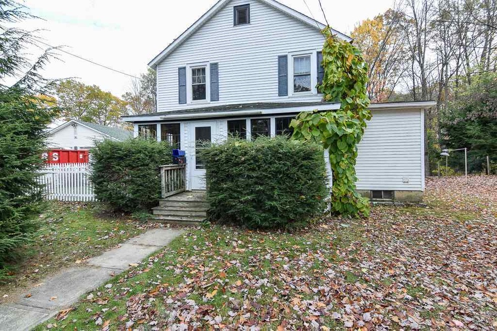 14 Camp St, Essex Junction, VT 05452 - photo 1