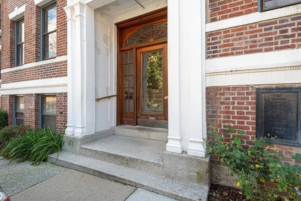 120 Lanark Rd unit 3, Brighton, MA 02135 - photo 1