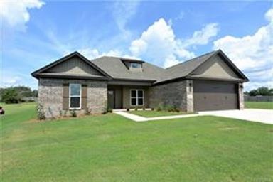 BEAUTIFUL HOUSE AND LOT IN JORDAN TRACE IN THE HOL