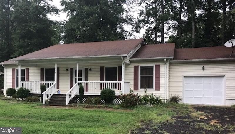 176 Monticello Dr, Colonial Beach, VA 22443 - photo 1