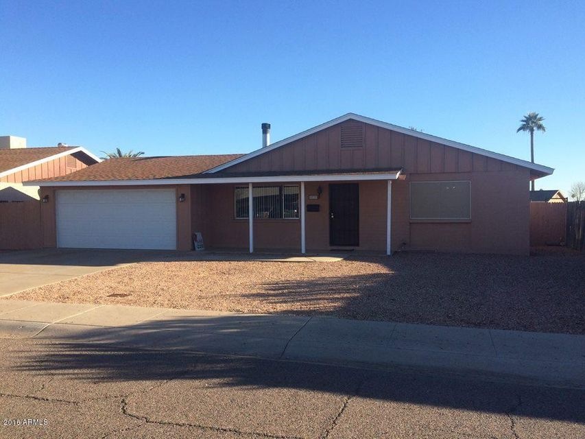 5733 W Holly St, Phoenix, AZ 85035 - photo 1