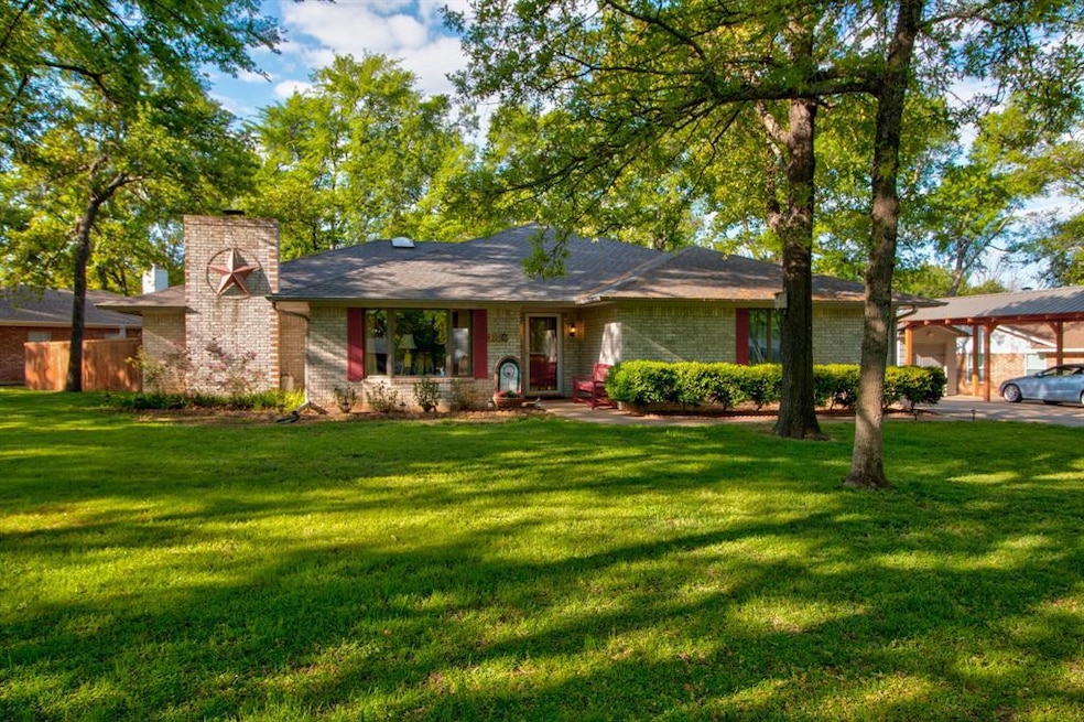 200 Modoc Trail, Gainesville, TX 76240 - photo 1