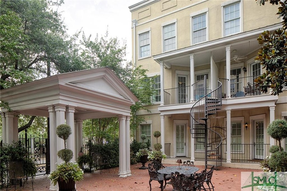 341 W Charlton St, Savannah, GA 31401 - photo 1