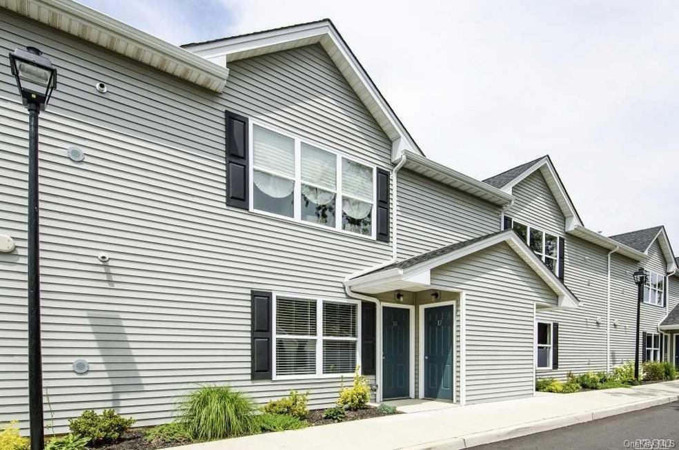 2870 Grand Ave unit 24, Baldwin, NY 11510 - photo 1