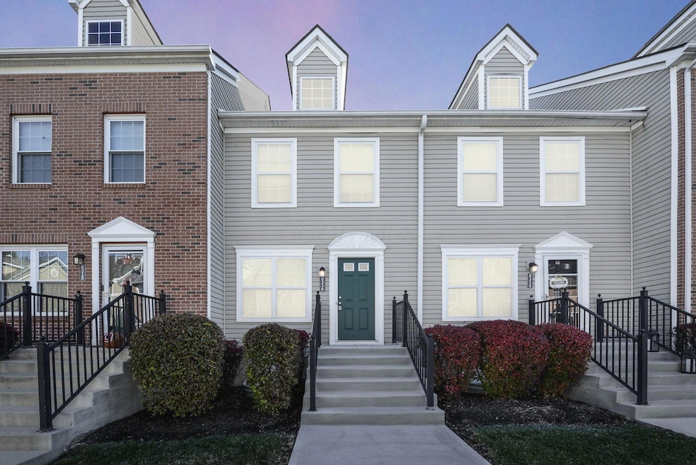 8326 Bruntsfield Rd, Columbus, OH 43235 - photo 1