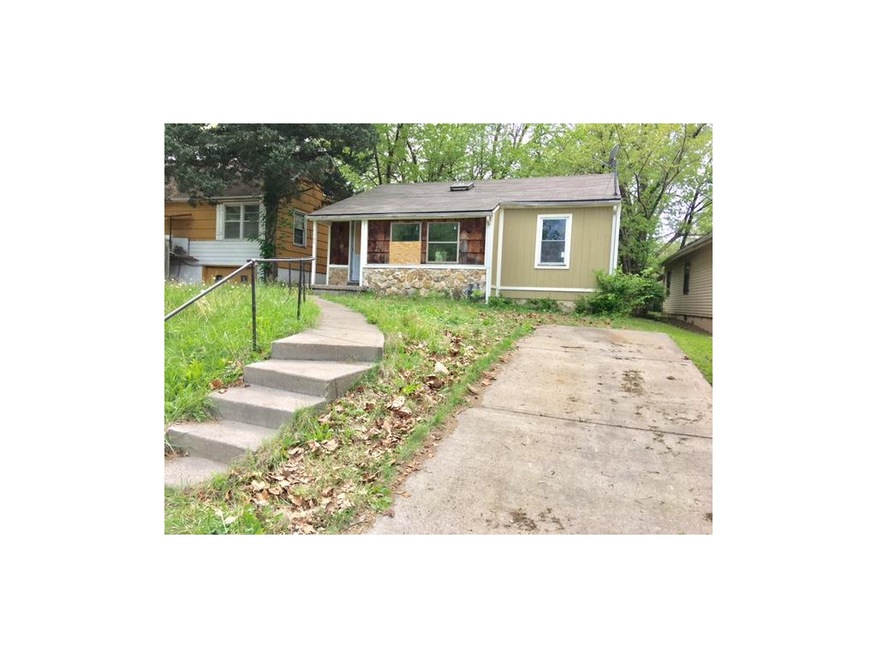 7106 Indiana Ave, Kansas City, MO 64132 - photo 1