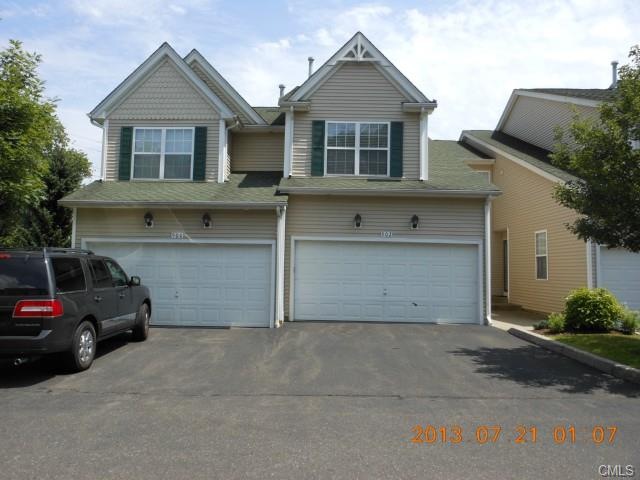 902 Lexington Blvd unit 902, Bethel, CT 06801 - photo 1