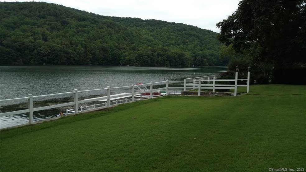 31 Lavelle Ave, New Fairfield, CT 06812 - photo 1