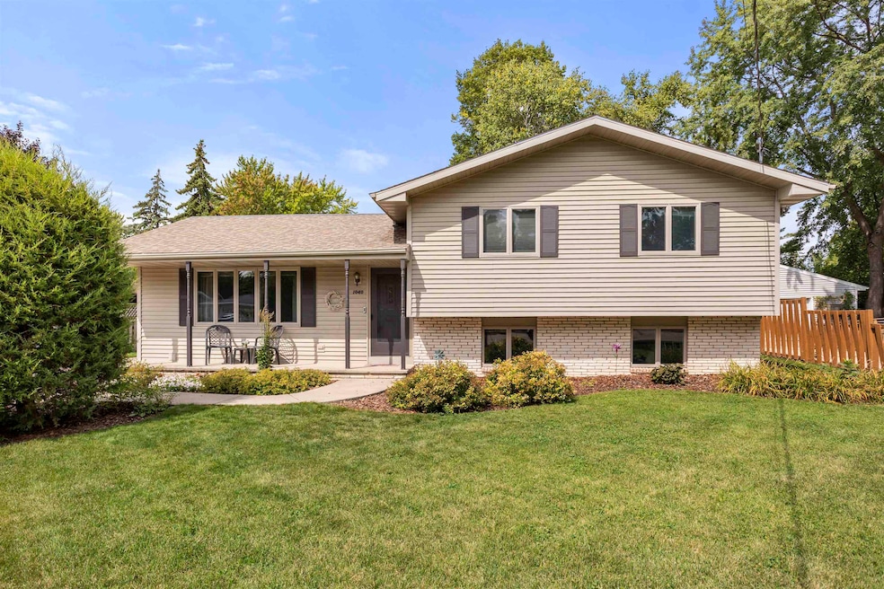 Under Contract $348,500