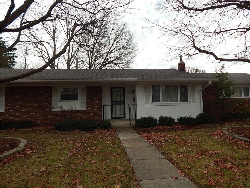 2253 Cleveland St, Beech Grove, IN 46107 - photo 1