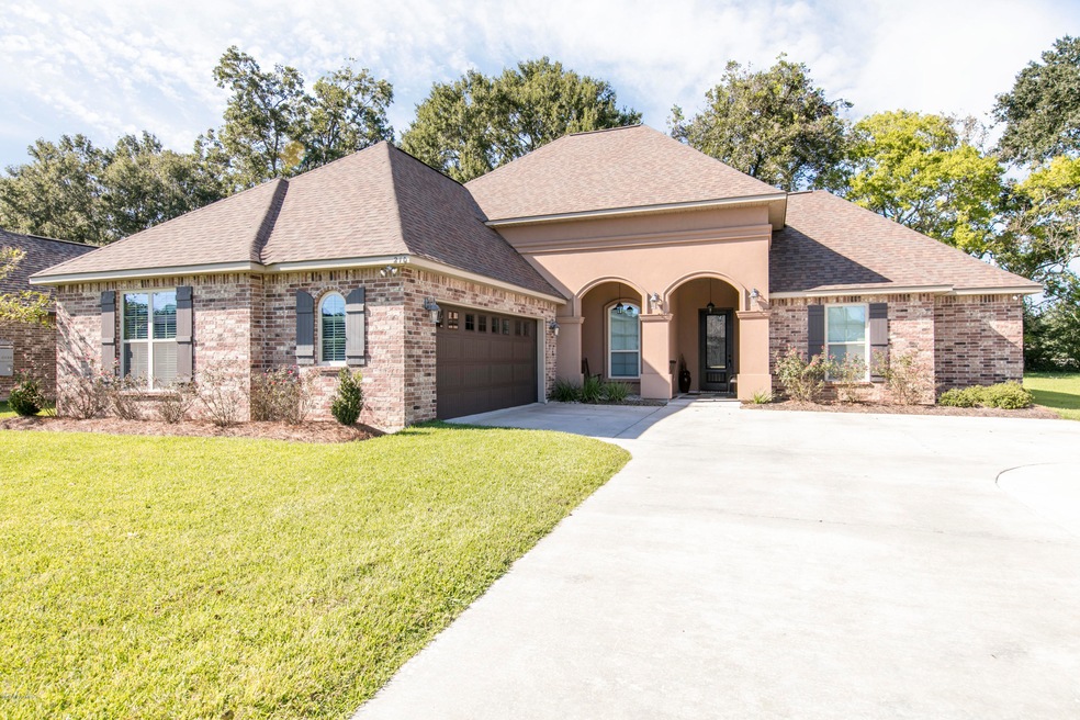 210 Hidden Ridge Drive