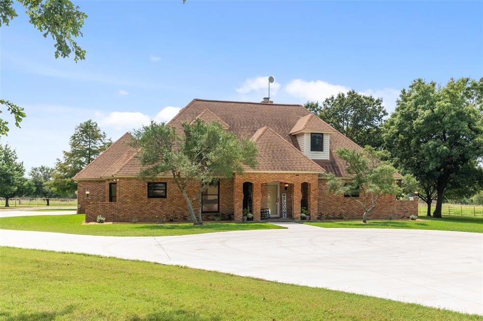 3009 Sylvan Valley Dr, Weatherford, TX 76087 - photo 1