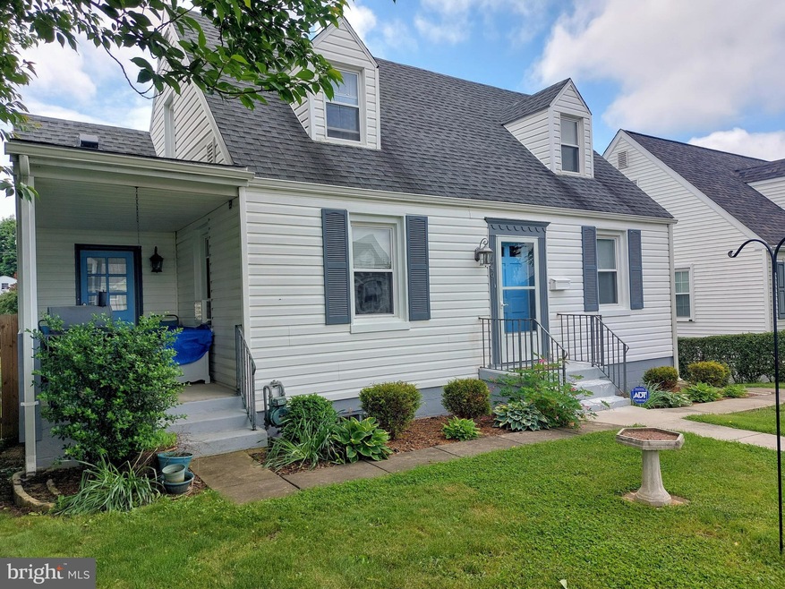 1049 Fairview Rd, Hagerstown, MD 21742 - photo 1