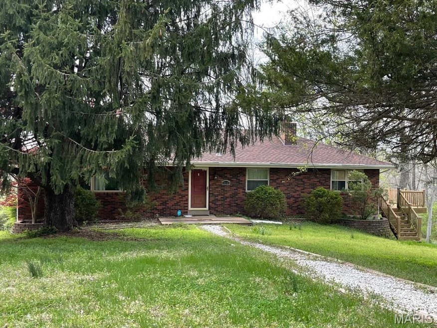 14145 Old Jamestown Rd, Florissant, MO 63033 - photo 1