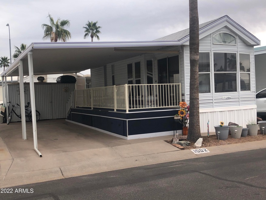 FRONT VIEW OF LOT