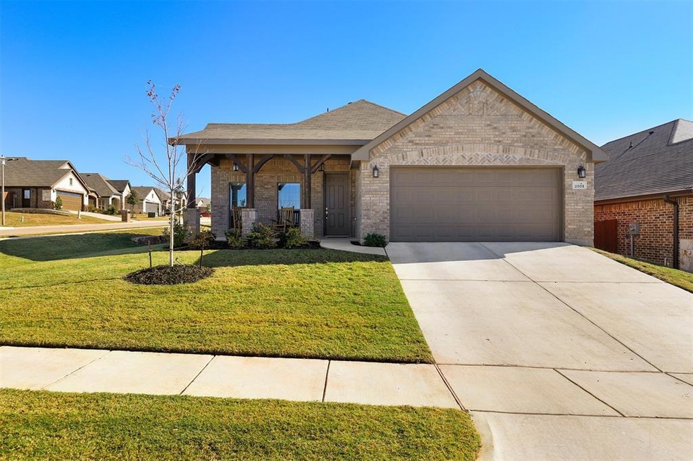 2501 Hadley St, Weatherford, TX 76087 - photo 1